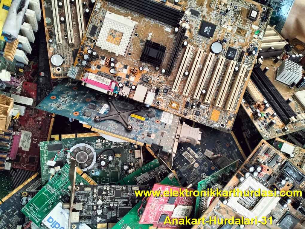 Pentium 3 Anakart Hurdaları