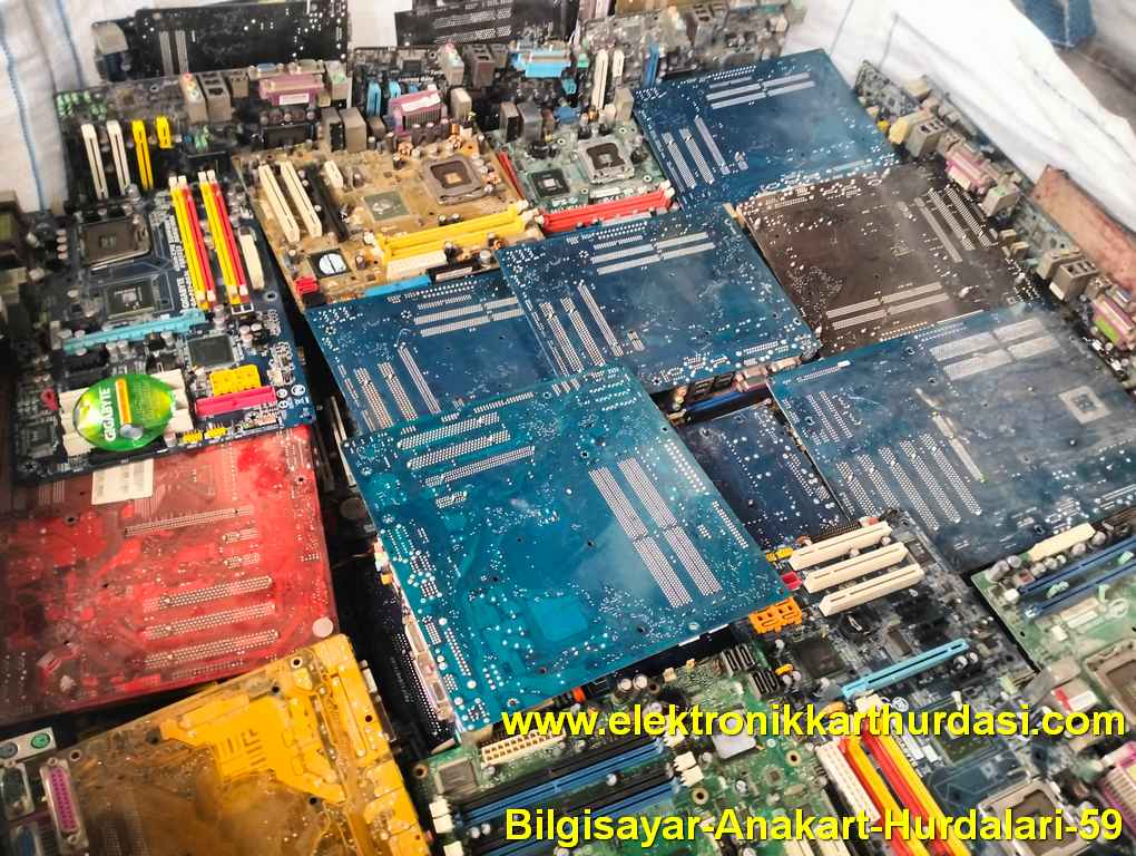 Pentium 2 Anakart Hurdaları